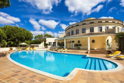 Swimming pool, Sera - Luxury 3 bedroom apartment with pool, golf,beach in Ludo