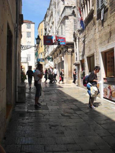 Private Apartments In Diocletians Palace, Split (photo 11)