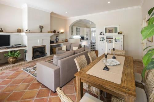 Facilities, Sera - Luxury 3 bedroom apartment with pool, golf,beach in Ludo