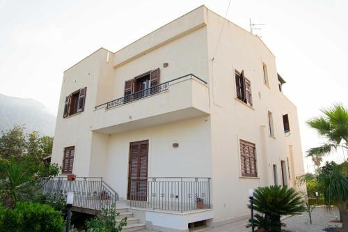  Il Tramonto B&B, Pension in Castelluzzo