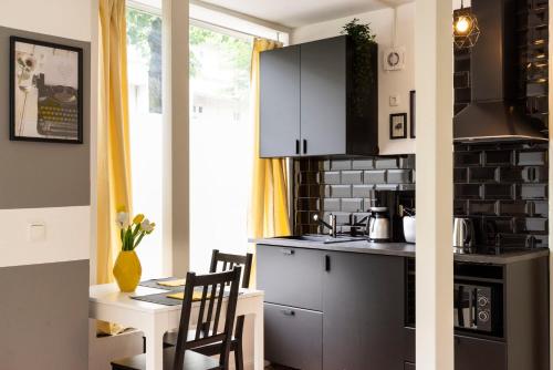 Homely loft style Apartment in Berlin Wilmersdorf - image 5