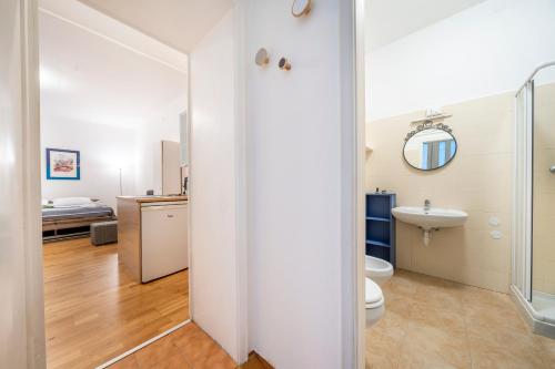 Guesthost - Nest In The City - Udine