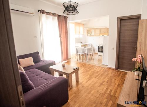 Explore Greece from Comfortable City Centre Apartment