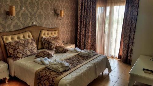 Maranton Beach Hotel - image 6