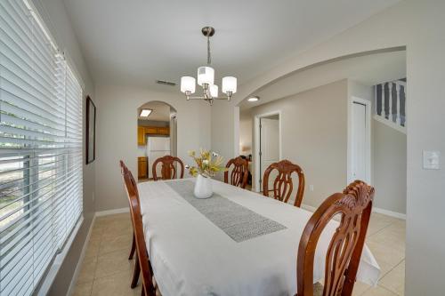 Pet-Friendly Haines City Home Walk to Lake Eva! in Haines City, USA