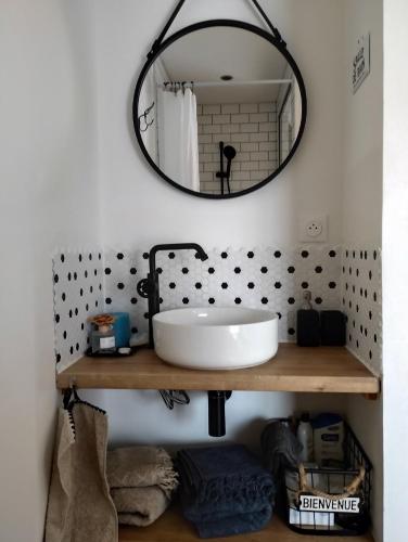 Bathroom, Studio a Bellegarde in Bellegarde