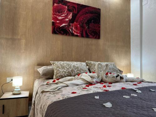 1 queen bed, 1 sofa bed