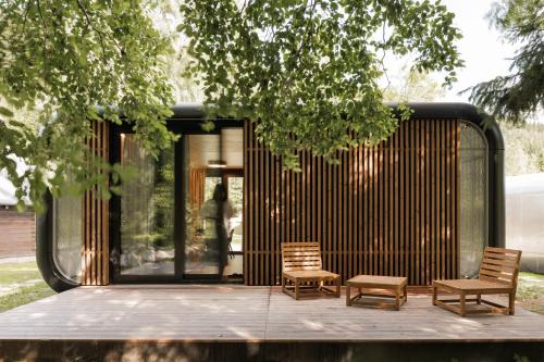 Bungalow with Patio