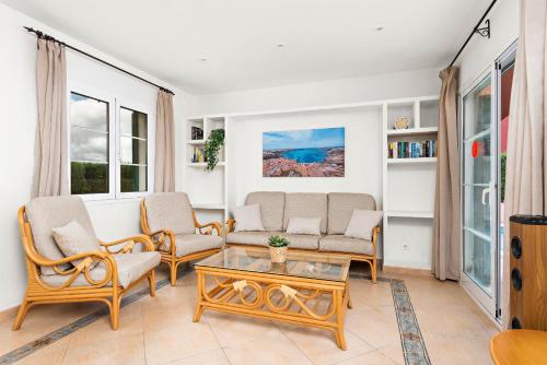 Villas Cala Galdana - image 4