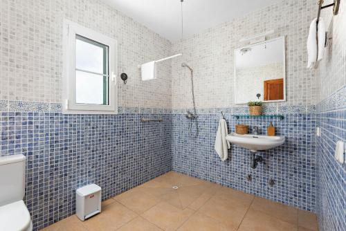 Villas Cala Galdana - image 9