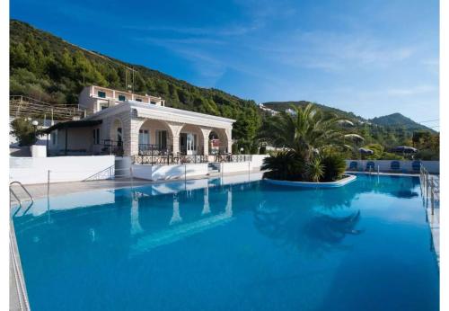 Swimming pool, Sunset Triple 2 in Lefkada