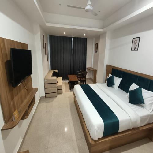 Hotel Raas Inn, New Hotel