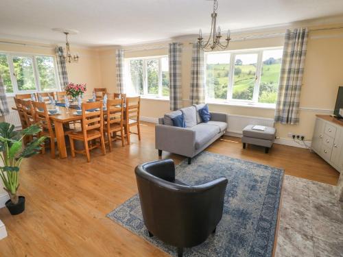 ทัศนียภาพภายนอกโรงแรม, Hillside Lodge in ชันบาดาร์น ฟินิด