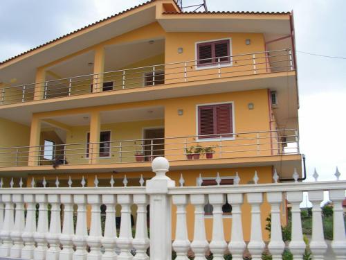 Guesthouse Fatos Biti - image 5