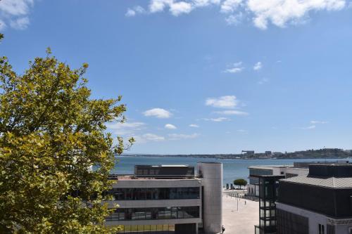 Apartament in Cais do Sodré with river view - TTL51, Lisabon