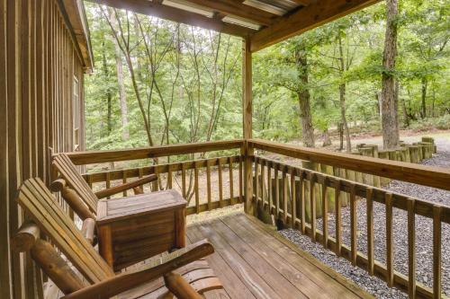 Updated Luray Cabin Near Dwtn and Shenandoah River! - image 11