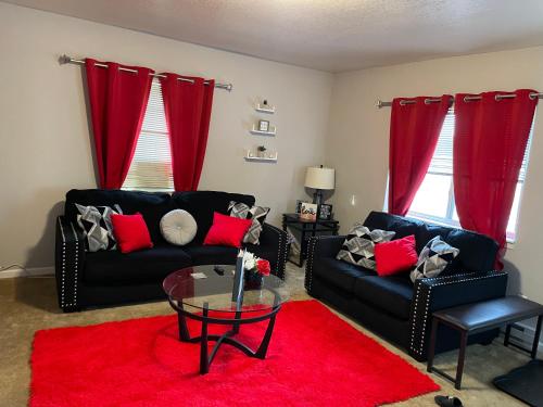 Cozy 1 bed ~ Close to Soaring Eagle and Downtown - Apartment - Mount Pleasant
