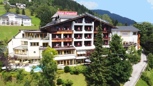 Wohlfühl & Genusshotel Felsenhof - Hotel - Bad Kleinkirchheim