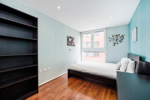 Austin David Apartments ExCeL - image 6