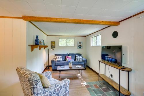 Cozy Becket Cottage Escape with Lake Access! in Becket, USA
