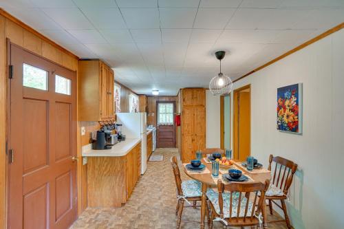 Cozy Becket Cottage Escape with Lake Access! in Becket, USA
