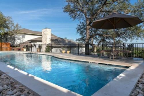 Brand New Lake Travis Estate - Awesome Pool in Austin, USA
