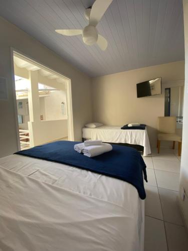 Standard Triple Room image 4