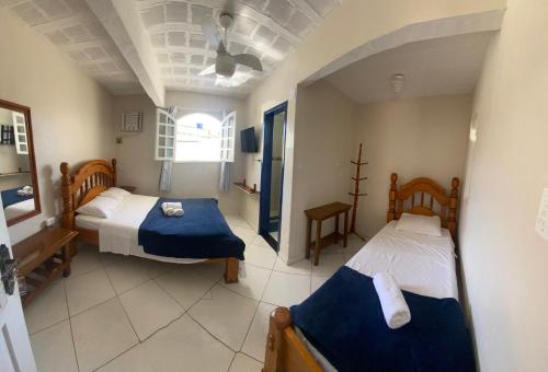 Standard Triple Room image 2