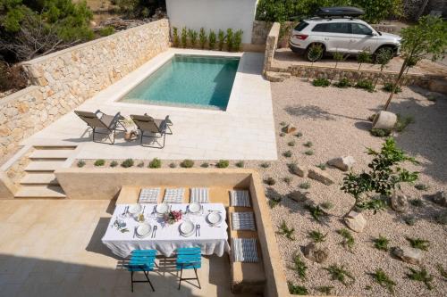 BRAND NEW Stone house MARCELA, 3 double bedrooms, pool