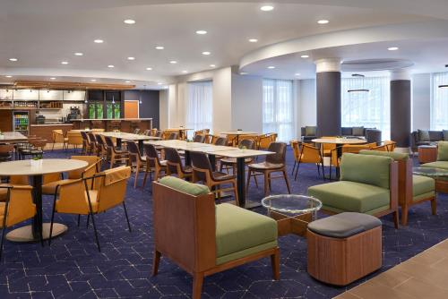 Courtyard by Marriott Toronto Markham