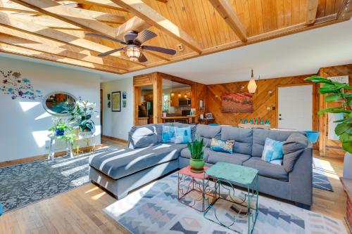 Stunning Golden Home with Deck about 35 Mi to Denver! in Golden, USA