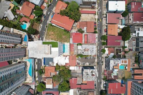 Isthmus Concept Apartment