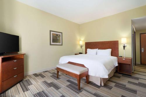 Hampton Inn & Suites Birmingham Airport Area