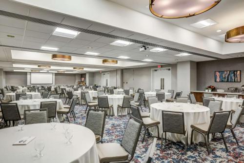 Hilton Garden Inn Boston Waltham - image 6