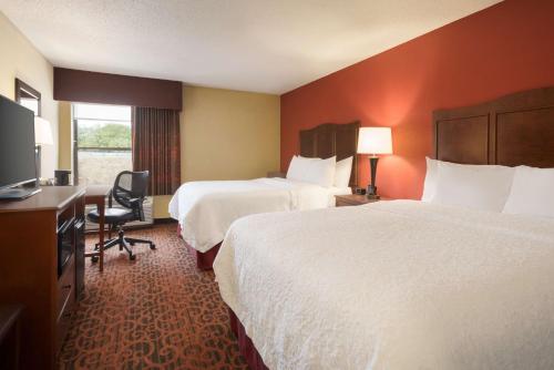 Hampton Inn Battle Creek - image 12