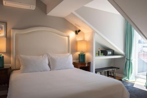 Casa do Barao – Lisbon, NY