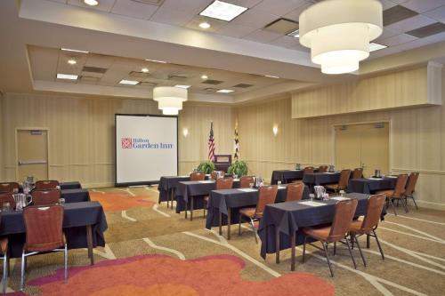 Hilton Garden Inn White Marsh - image 8