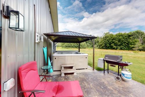 Italy Hill Estate in Pulteney