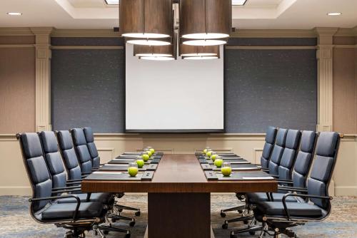Embassy Suites Columbus - Dublin - image 6