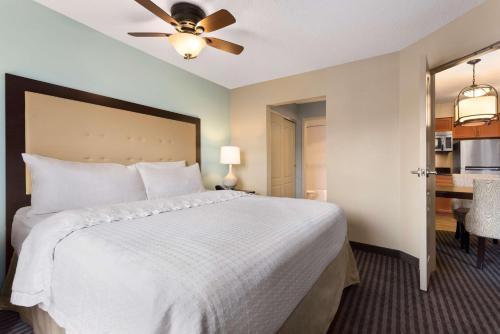 Homewood Suites by Hilton Columbus-Hilliard