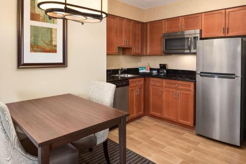 Homewood Suites by Hilton Columbus-Hilliard