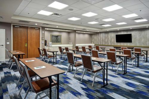 Homewood Suites by Hilton Dallas Arlington South