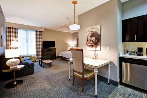 Homewood Suites by Hilton Dallas Arlington South