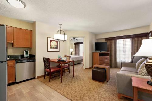 Homewood Suites by Hilton Dallas-Park Central Area