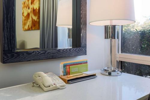 Hilton Garden Inn Dallas/Market Center - main image