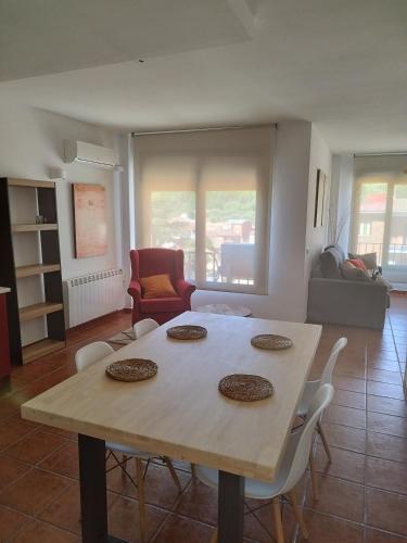 Apartamento LA CORREDERA - Apartment - Arenas de San Pedro