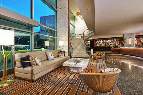 The Statler Dallas, Curio Collection By Hilton