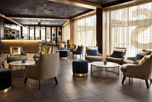 The Statler Dallas, Curio Collection By Hilton