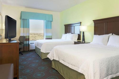 Hampton Inn & Suites Wheeling - The Highlands - image 14