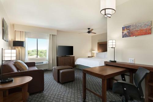 Homewood Suites by Hilton Houston NW at Beltway 8 - image 12